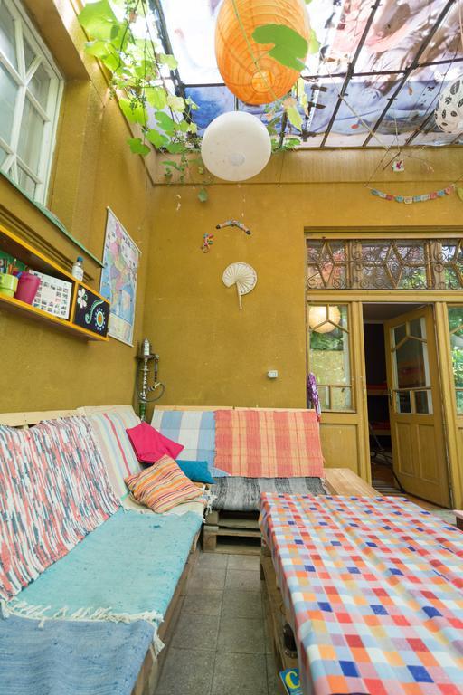 Hostel Costel Тимишоара Экстерьер фото